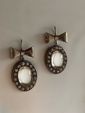 VTG Bow Drop Oval Crystal Earrings